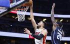 草根逆袭！无评分选秀无人要，今成NBA顶级3D巨星